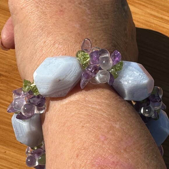 Pastel Blue Lace Agate Bracelet Stretchy - Picture 1 of 3